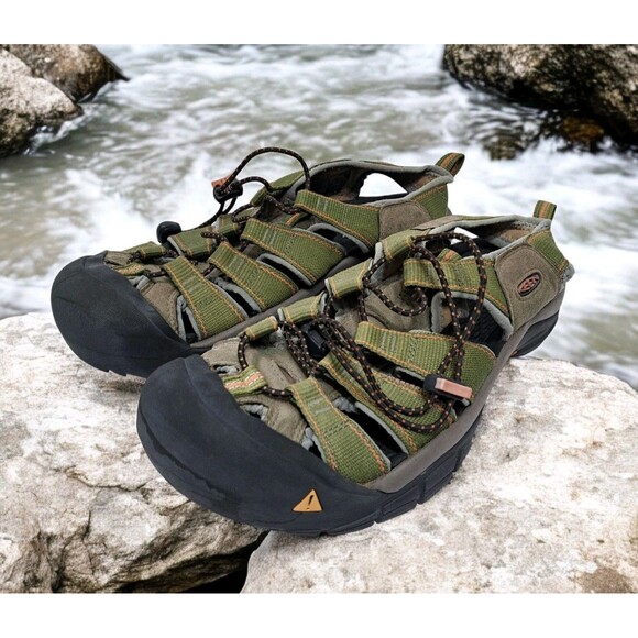 KEEN Other - KEEN Newport H2 Sandals Mens 9 Closed Toe Sport Outdoor Hiking Green Fishing